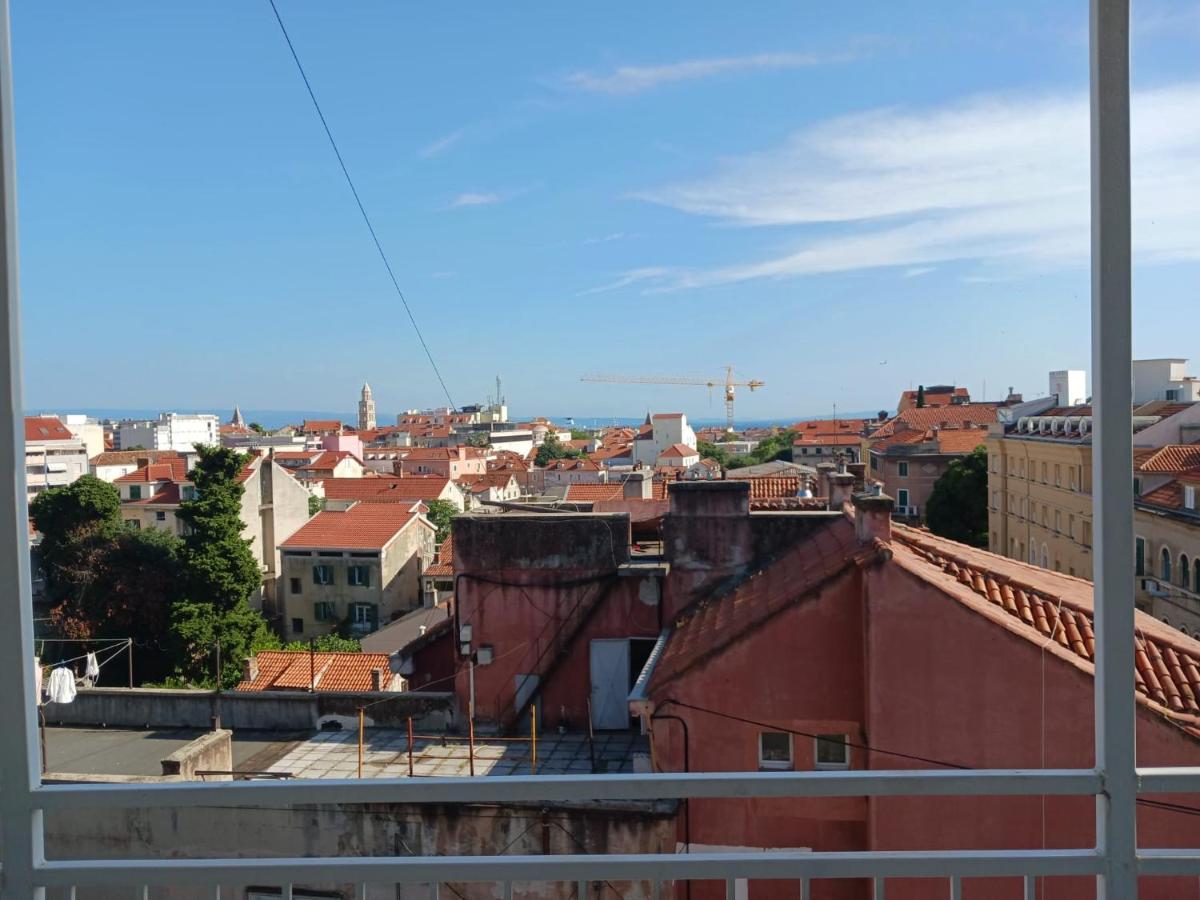 Room With Private Toilet And Terrace In City Center In Shared Apartment Сплит Экстерьер фото